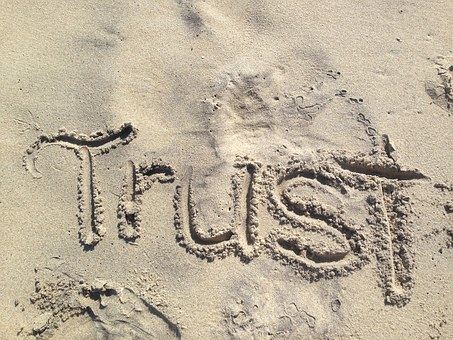 3 Simple Steps on How To Rebuild Trust In A Relationship